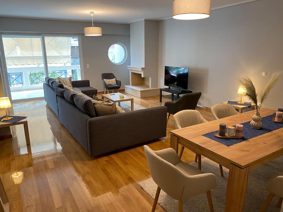 Classy 3br With 2 Bathrooms In Marousi Apartment
