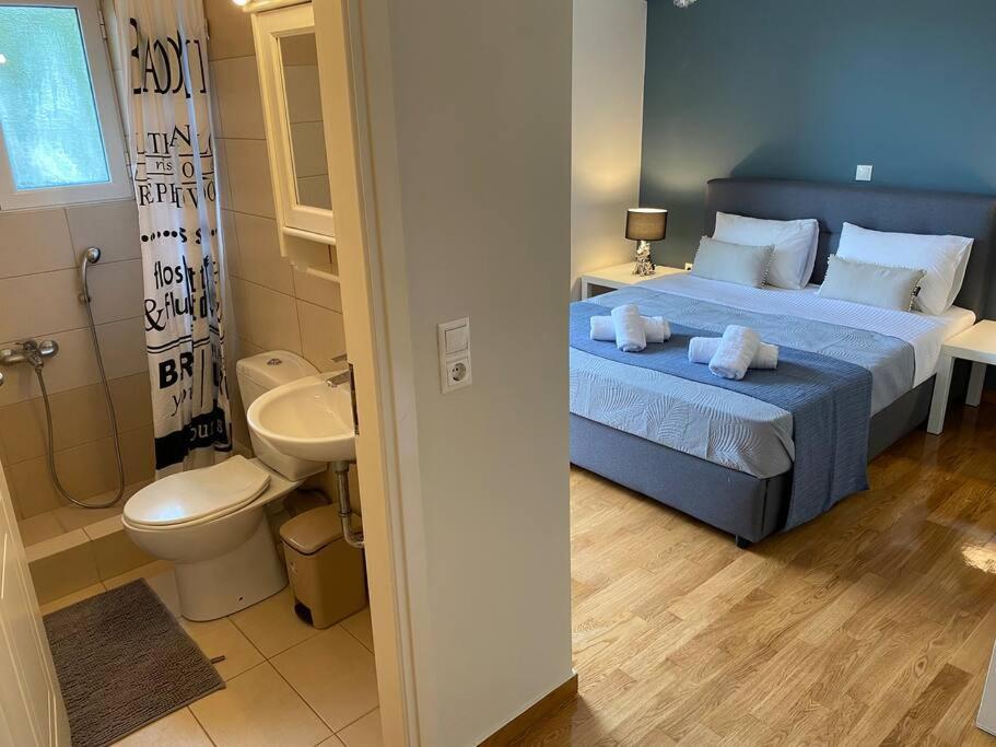 Classy 3br With 2 Bathrooms In Marousi *