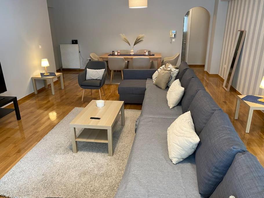 Classy 3br With 2 Bathrooms In Marousi Apartment